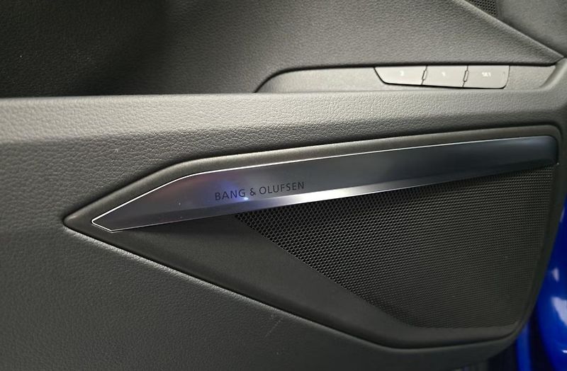 Audi Q8 e-tron 55 Q S-Line 360k Pano Tažné - fotka 24 z 26