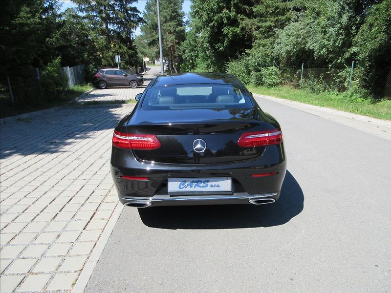 Mercedes-Benz Třídy E 220D 143Kw, Panorama, Nové ČR - fotka 8 z 29