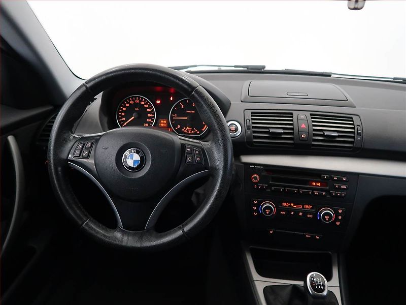 BMW Řada 1 (2008) 118d, Serv.kniha, CZ doklady - fotka 7 z 14