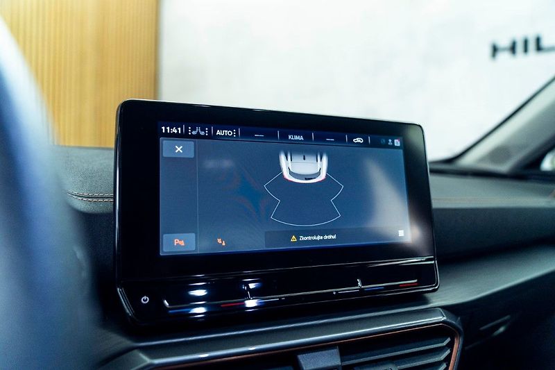 Cupra Formentor 1.5TSI 110kW LED Kessy ACC - fotka 25 z 38