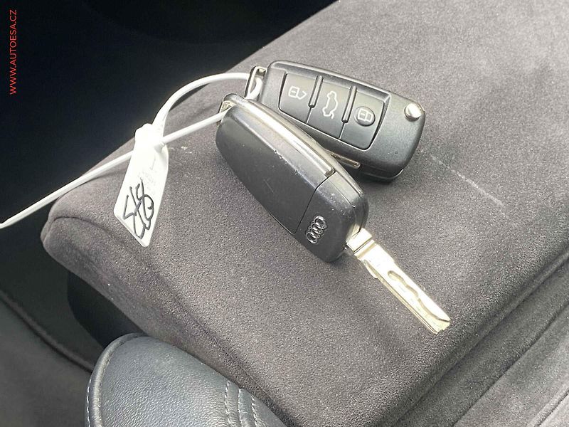 Audi Q3 (2017) 1.4 TFSi, Bixen, kůže, navi - fotka 20 z 20