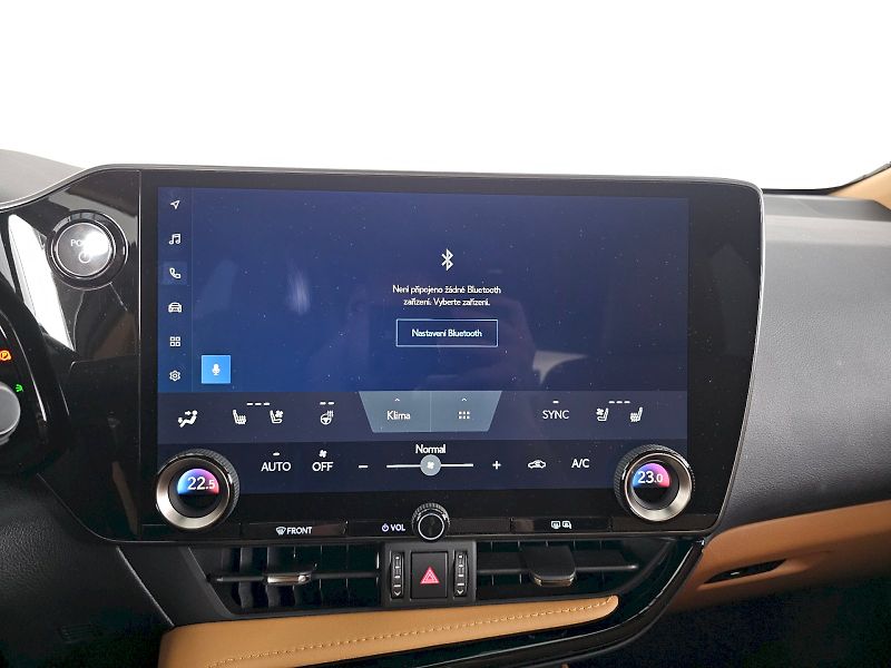 Lexus NX 350h (2024) 2.5HEV AWD 248k PRESTIGE PLUS - fotka 21 z 32