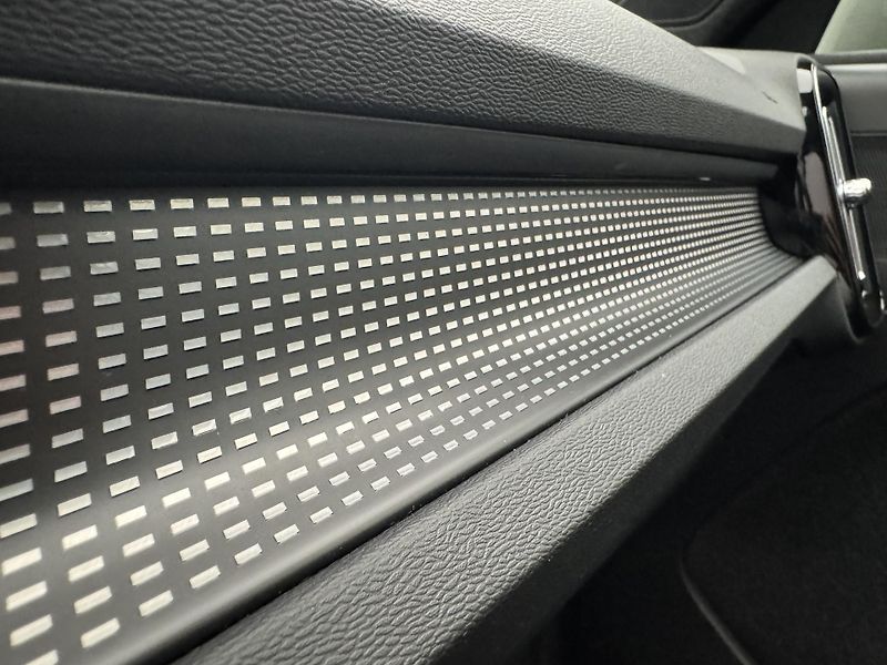 Volvo XC40 B3 CORE AUT  - fotka 27 z 42