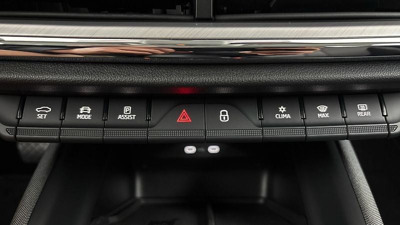 Škoda Enyaq 82 kWh AUT 80 Loft - fotka 13 z 31