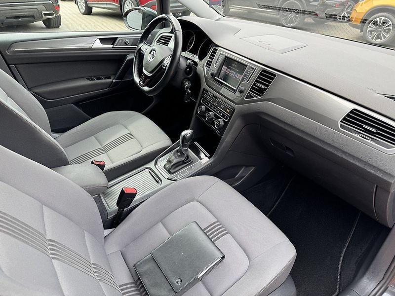Volkswagen Golf Sportsvan (2016) 1.4TSi R-Line DSG Xenony Navi - fotka 14 z 48