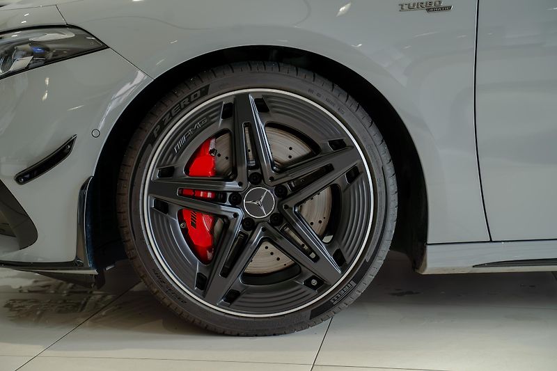 Mercedes-Benz Třídy A (2026) A 35 AMG 4M/AERO/PANO/LED/TOP - fotka 6 z 22