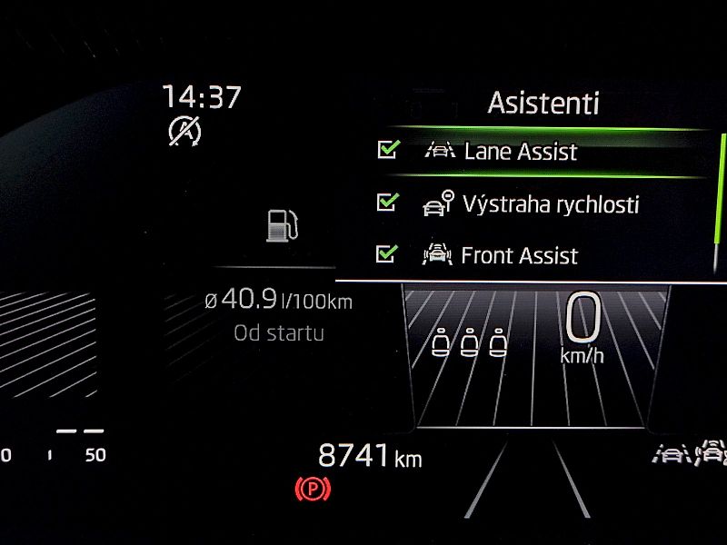 Škoda Kamiq (2025) Top Selection 1,5 Tsi  + tažné - fotka 8 z 34