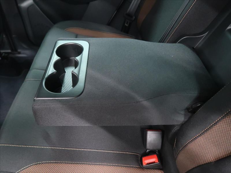 Škoda Karoq 2,0 TDI Scout 4x4 1.majitel - fotka 32 z 41