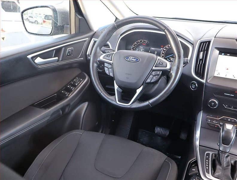 Ford S-MAX (2017) 2.0 TDCi, 4X4, Automat, Navi - fotka 7 z 19