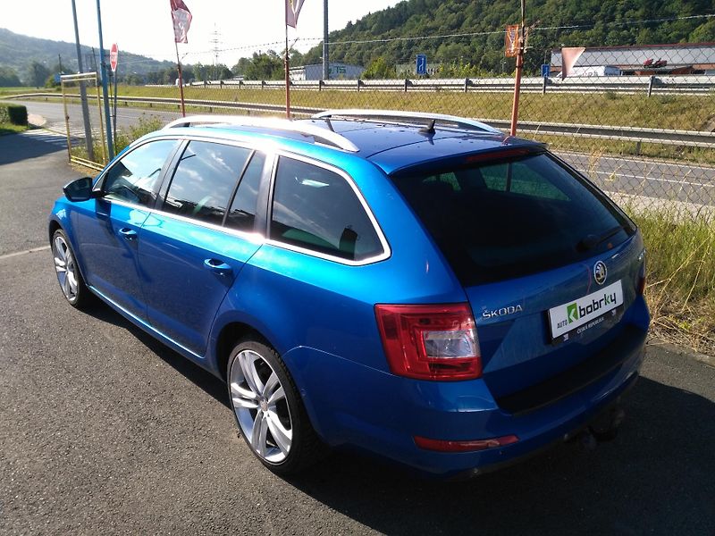 Škoda Octavia 1,6 TDI * DSG * /77 kW/ - fotka 4 z 40