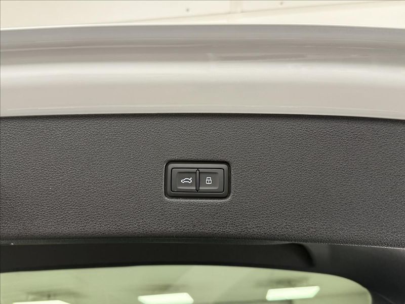 Audi Q8 3,0 50 TDI tiptronic quattro S - fotka 34 z 42