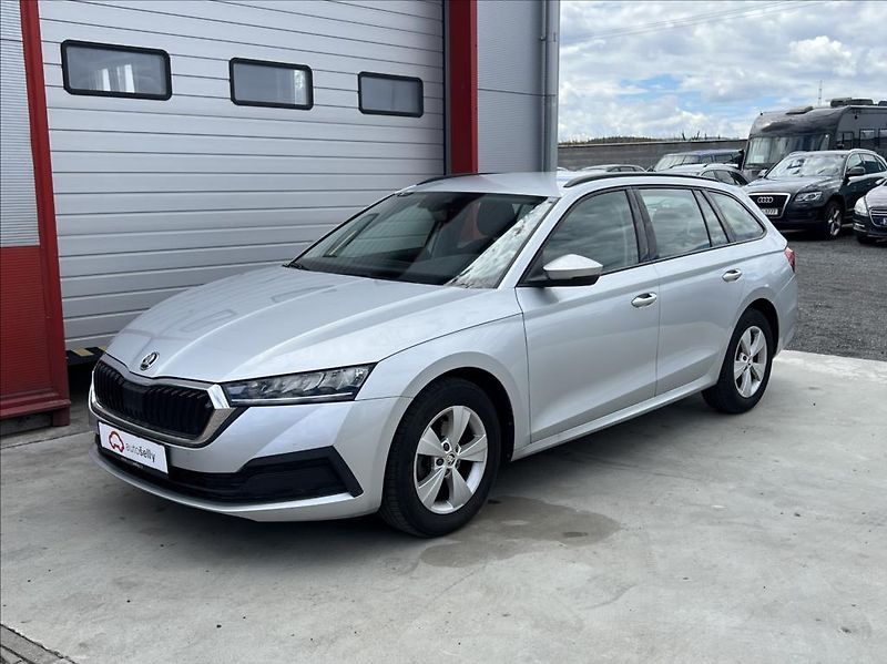 Škoda Octavia 2,0 TDI 85kW Active Combi - fotka 1 z 23