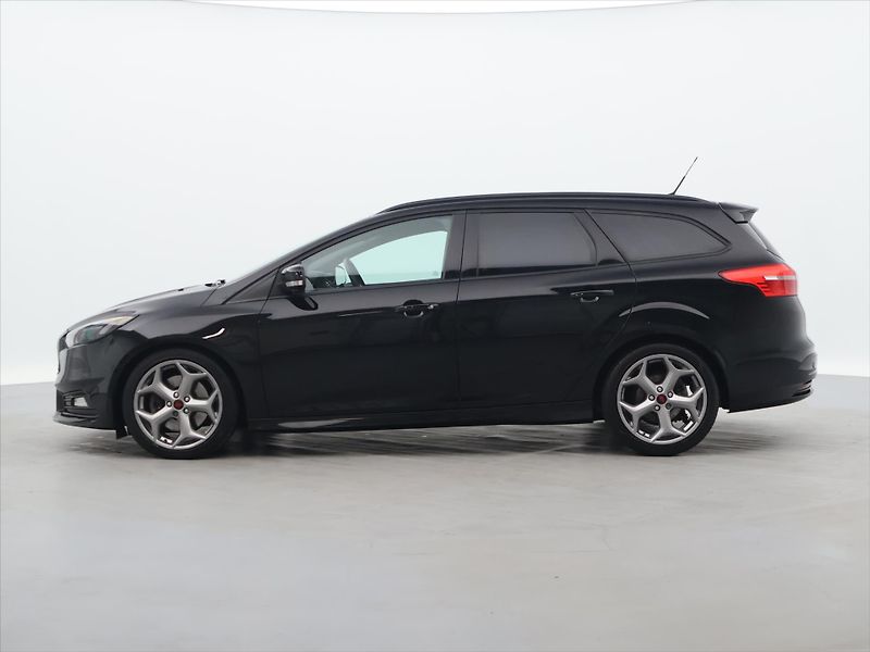 Ford Focus 2,0 TDCi ST 136kW Turnier - fotka 4 z 36