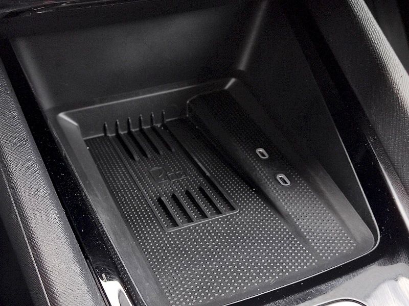 Škoda Octavia (2024) combi Selection 1,5Tsi 110 Kw - fotka 18 z 32
