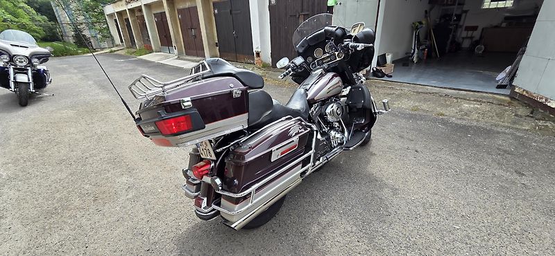Harley-Davidson FLHTCU Ultra Classic Electra Glide (2006) Model 2007 - fotka 10 z 15