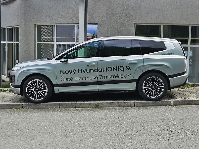 Hyundai Ostatní 110.3 kWh 314kW, 4x4, 1.maj. - fotka 2 z 62