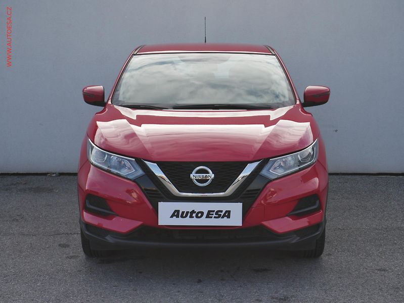 Nissan Qashqai (2020) 1.3 DIG-T, ČR, AC, temp - fotka 2 z 19