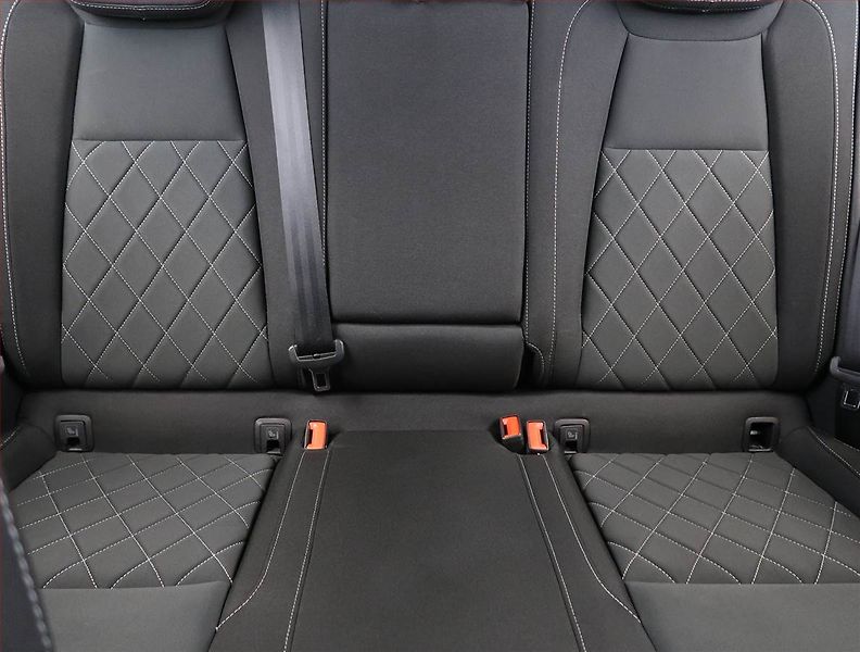 Škoda Karoq (2022) Sportline 2.0 TDI, digi klima - fotka 10 z 26