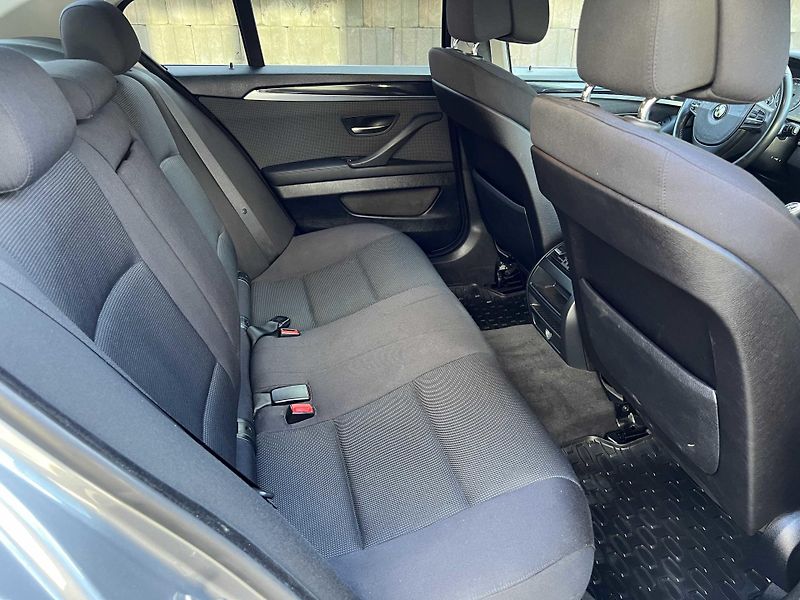 BMW Řada 5 530d 190 kW NOVÁ STK - fotka 8 z 15