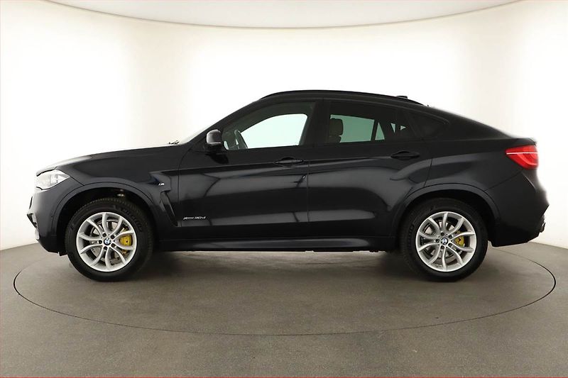 BMW X6 (2018) xDrive30d, STK, KLIMA, 4x4 - fotka 3 z 17