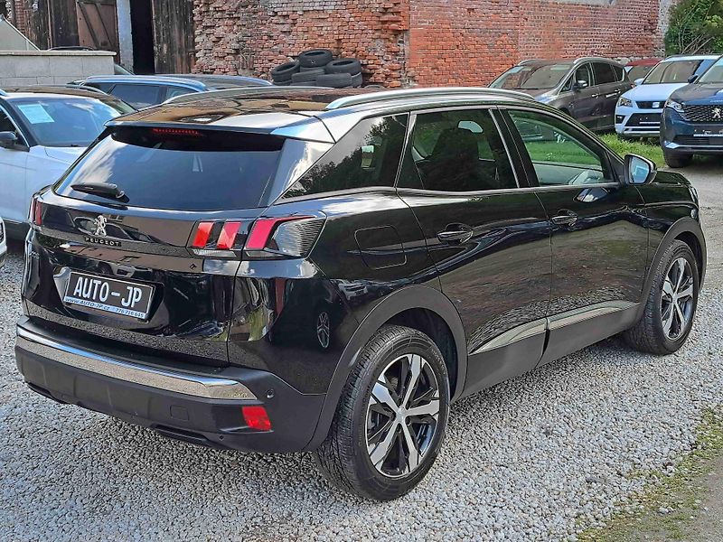 Peugeot 3008 (2019) 1,2PT EAT8 LED ALU kamera NAVI - fotka 3 z 17