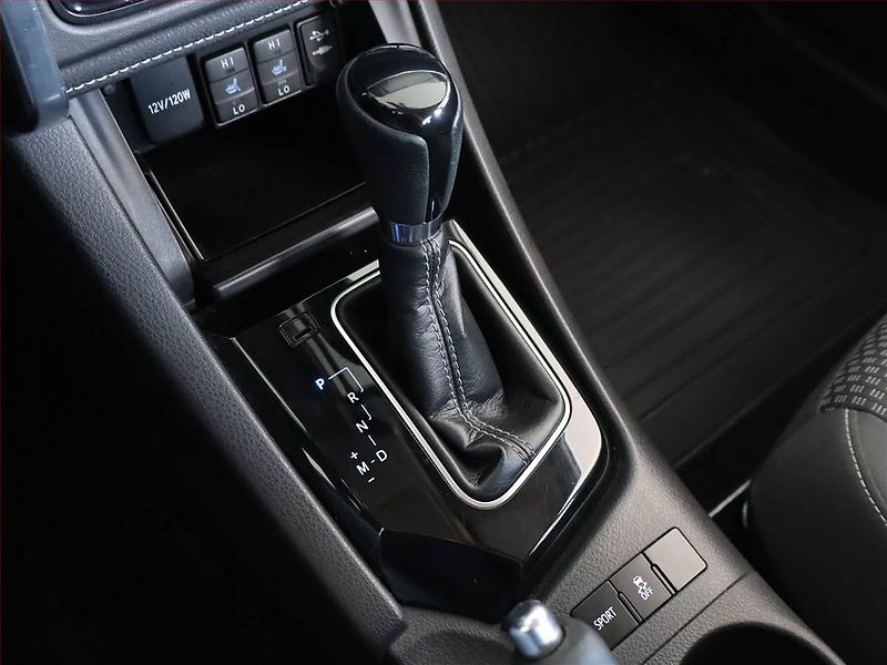 Toyota Corolla (2017) Style 1.6 Valvematic, Automat - fotka 13 z 25