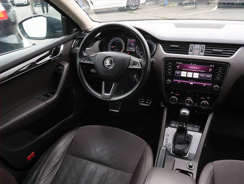 Škoda Octavia (2017) Laurin&Klement 2.0 TDI, 4X4 - fotka 7 z 25