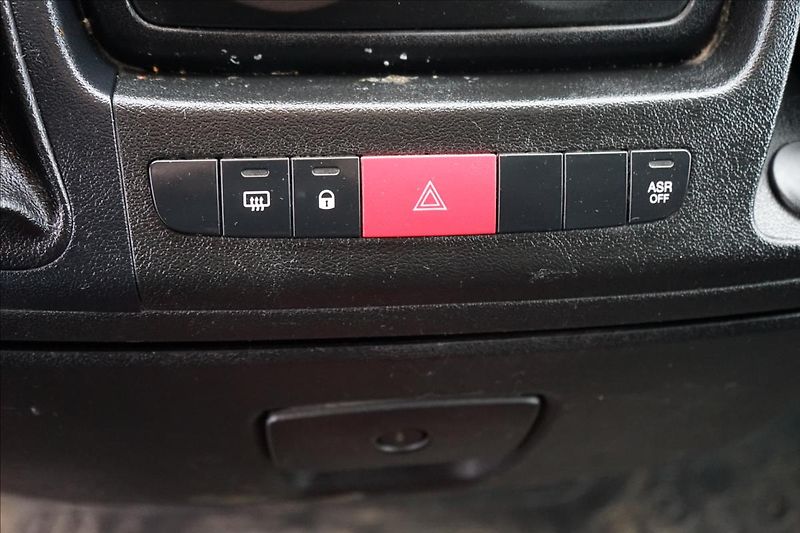 Citroën Jumper 2,0 BlueHDi  L1H1 tažné - fotka 15 z 18