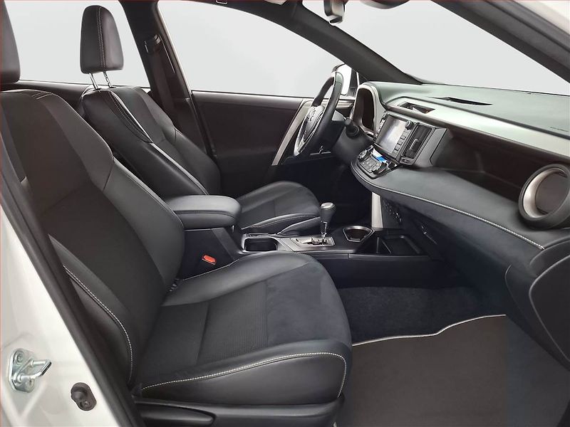 Toyota RAV4 (2019) 2.5 Hybrid, 4X4, Automat - fotka 9 z 21