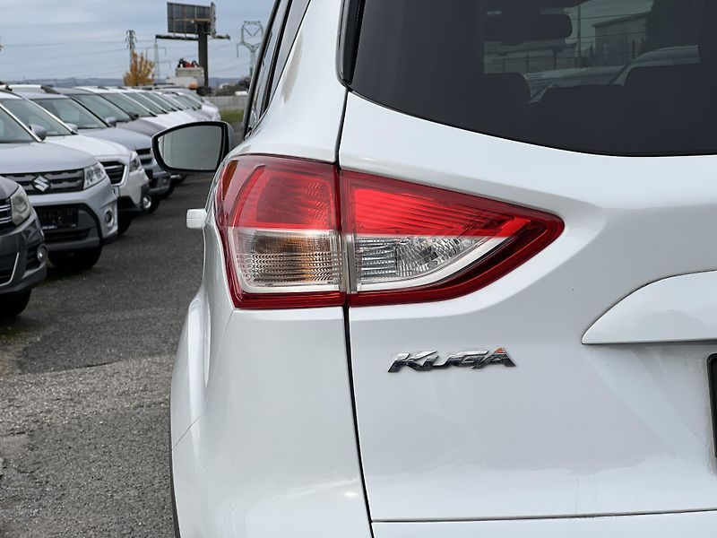 Ford Kuga 2.0TDCi 4x4 AUTOMAT TITANIUM  - fotka 41 z 44