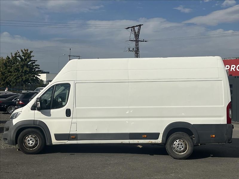 Citroën Jumper 2,2 BlueHDi  L4H3 - fotka 10 z 19