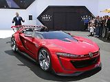 Koncept Volkswagen GTI Roadster.