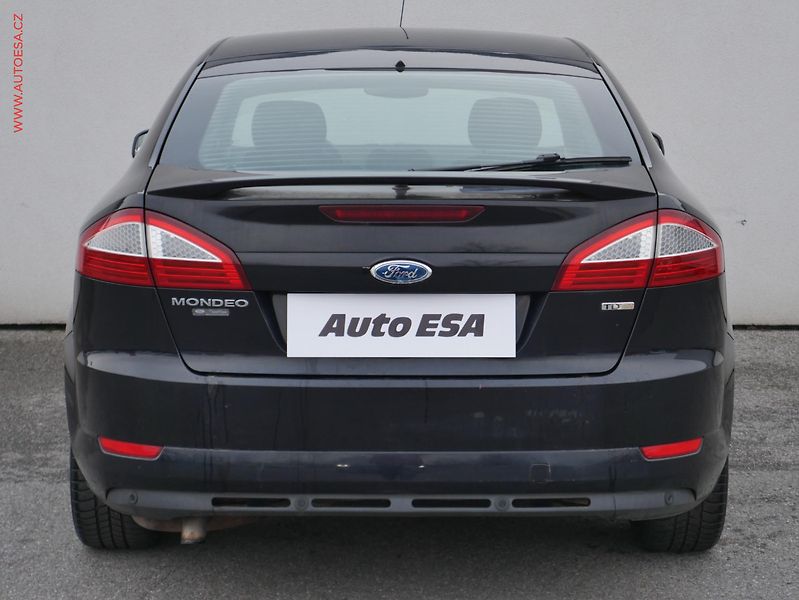 Ford Mondeo (2007) 2.0TDCi, ČR, AC, xenon, park - fotka 5 z 19
