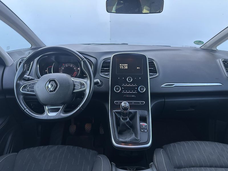 Renault Scénic (2019) 1.3 TCe 103 Kw - fotka 21 z 31