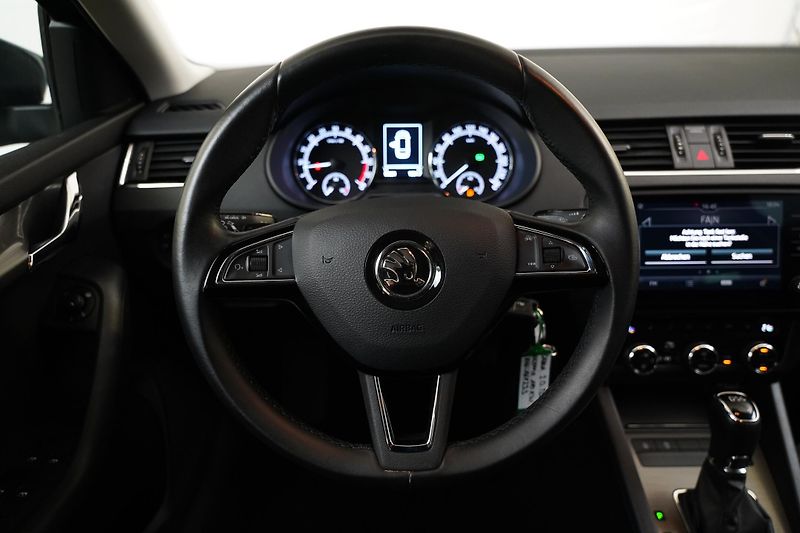 Škoda Octavia - fotka 19 z 28