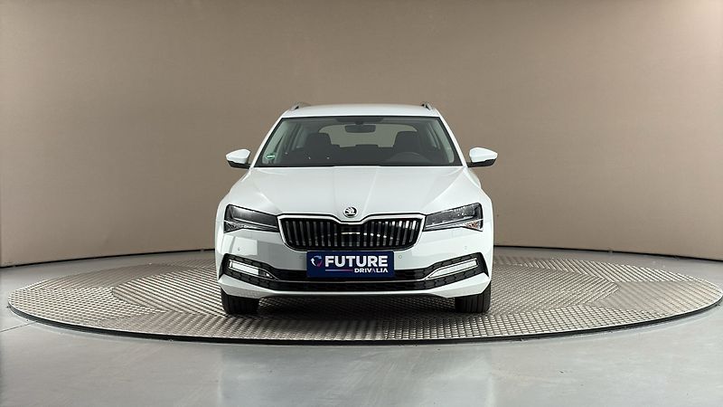 Škoda Superb 2.0 TDI DSG Style Combi - fotka 3 z 25
