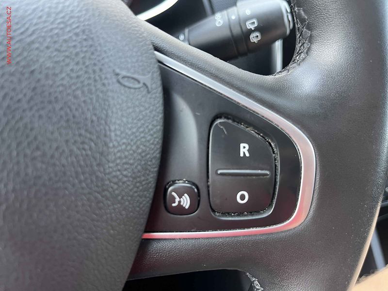 Renault Clio (2018) 1.2i, 1.maj,ČR, AC, tempo - fotka 14 z 16