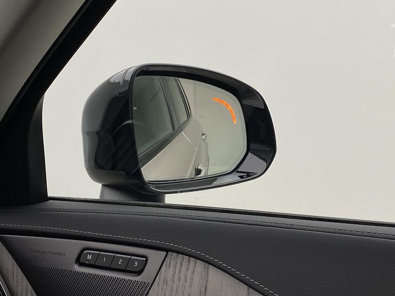 Volvo XC90 T8 AWD RECHARGE PLUS DARK CZ - fotka 41 z 73