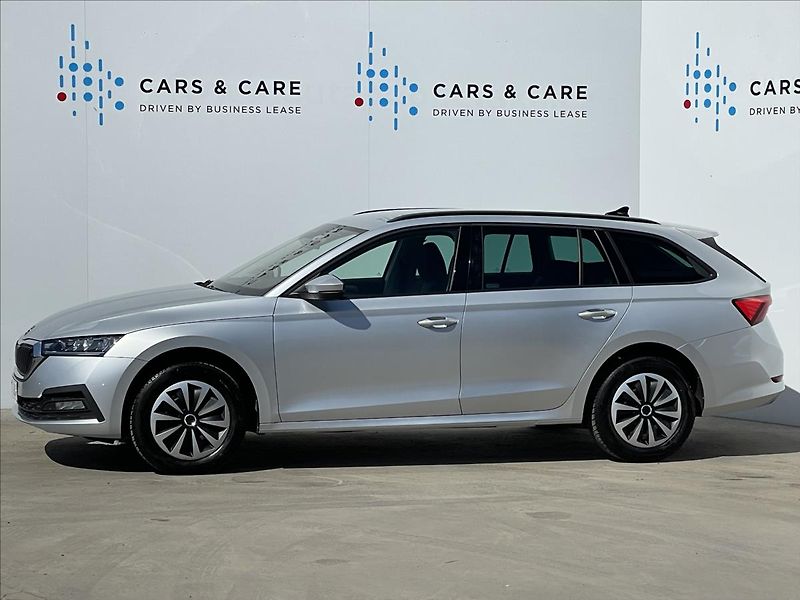Škoda Octavia 2,0 TDI Combi Ambition Plus - fotka 2 z 21
