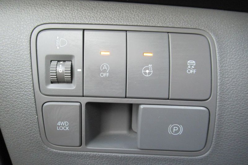Hyundai Staria 2.2 CRDi 4x4 TAŽNÉ PANORAMA  - fotka 17 z 47