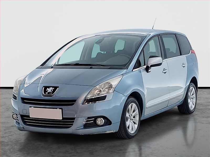 Peugeot 5008 (2012) 1.6 HDi, Tažné, dobrý stav - fotka 2 z 16