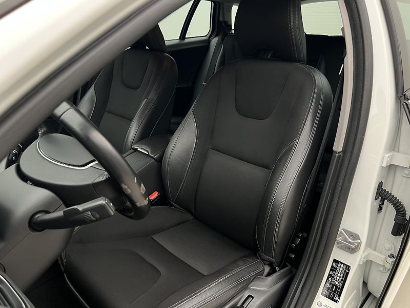 Volvo V60 CC D4 KINETIC AUT CZ - fotka 14 z 35
