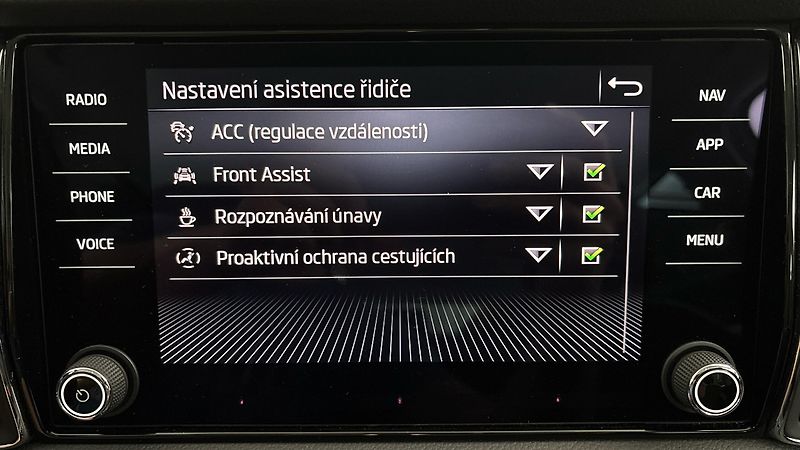 Škoda Kodiaq 2.0 TDI DSG 4x4 Style - fotka 27 z 30