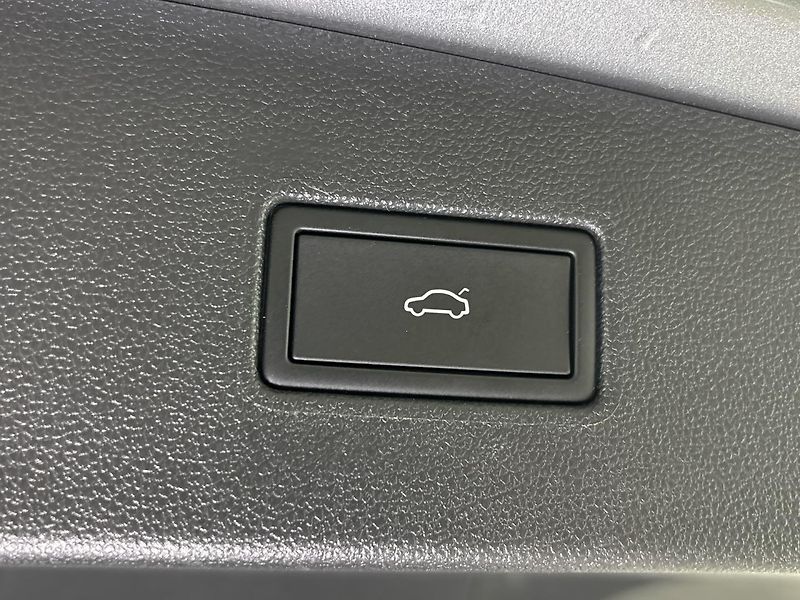 Volkswagen Tiguan Life DSG - fotka 29 z 30