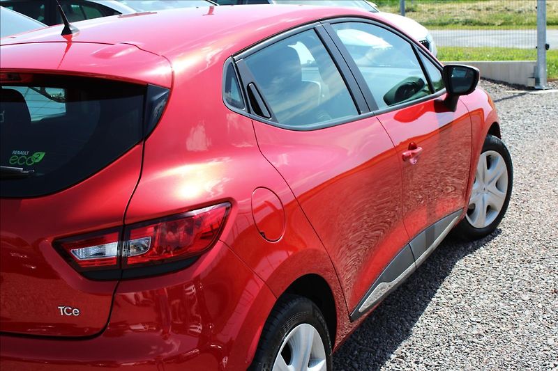 Renault Clio 0,9 TCe 66kW serviska, 1.maj. - fotka 7 z 36