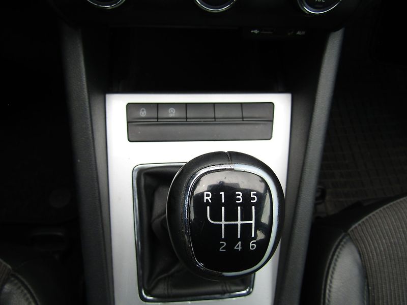 Škoda Octavia (2013) 1.2 TSI 77kW - fotka 33 z 36