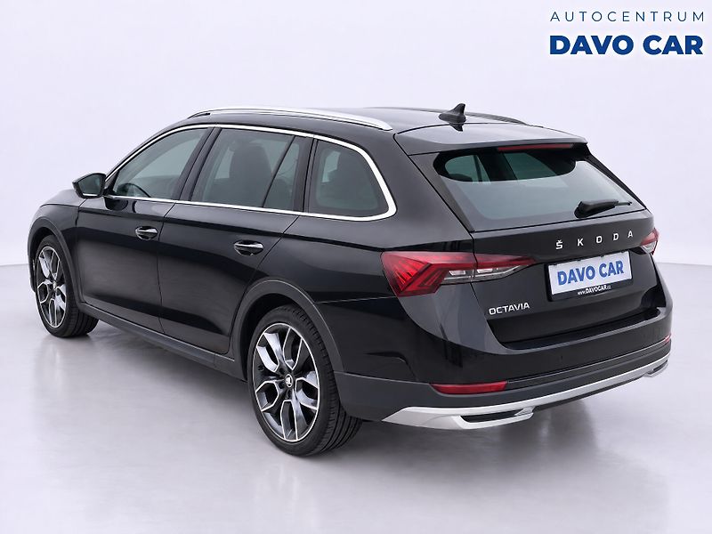 Škoda Octavia 2.0 TSI 140kW DSG Scout DPH - fotka 2 z 10
