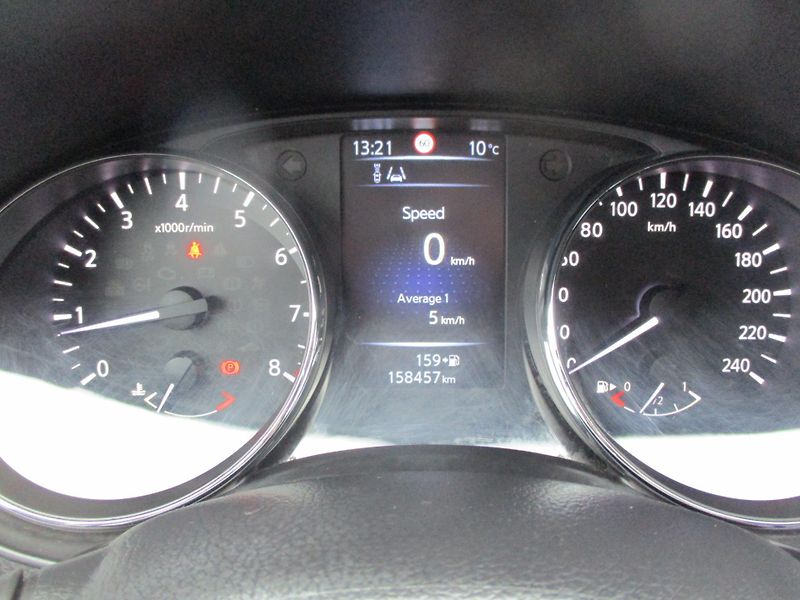 Nissan Qashqai 1.6DIG-T 120kW NAVI VÝHŘEV - fotka 17 z 43