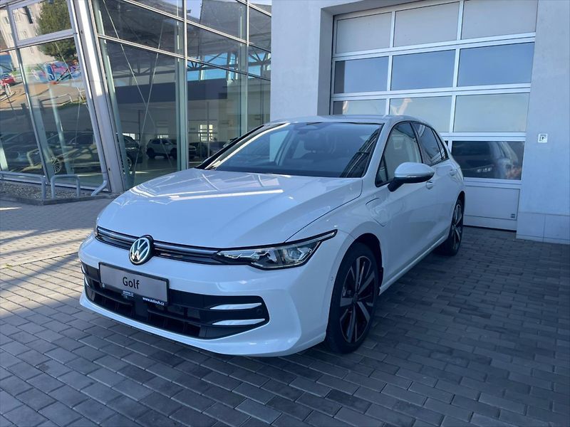 Volkswagen Golf (2025) 1,5 TSI eHybrid 150 kW 6DSG  P - fotografie inzerátu