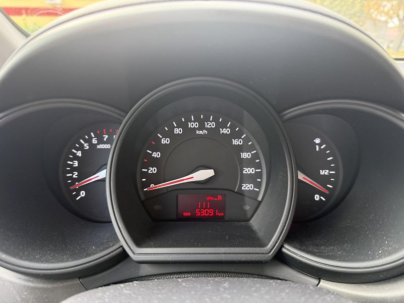 Kia Rio 1.2CVVT 63kw - fotka 5 z 9